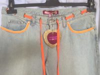 Modello jeans colore chiaro, della marca  “Voyage Passion” tg .44 ita codigo 03 – M