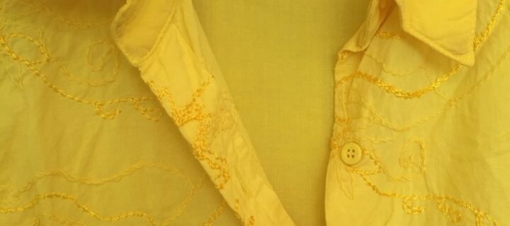 Modello “Miss Money Money” camicia in cotone colore giallo articolo 11 M tg  42 & 44